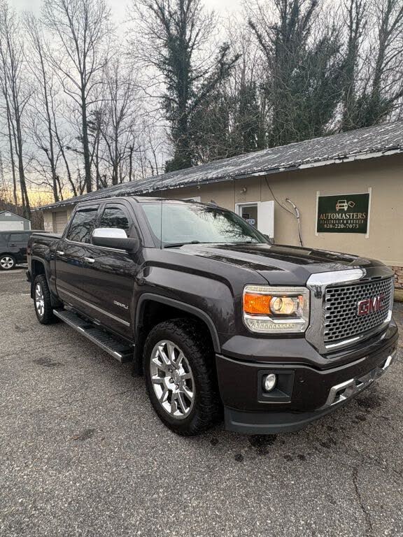 2015 GMC Sierra 1500 Denali Crew Cab 4WD