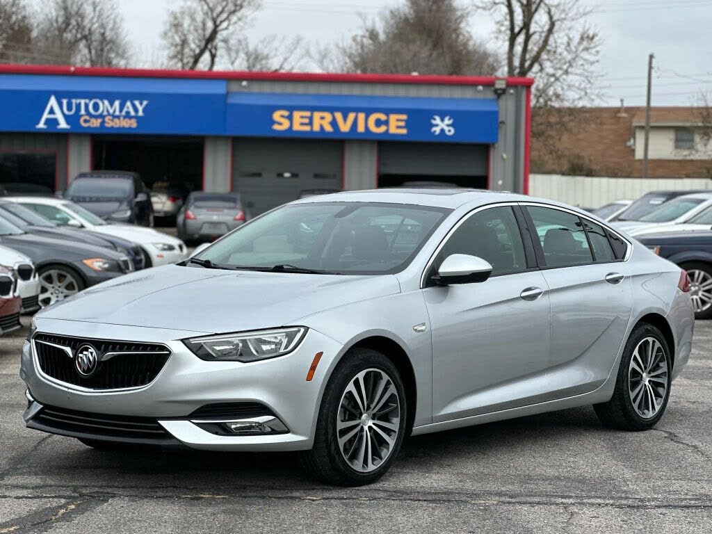 2018 Buick Regal Sportback Essence FWD