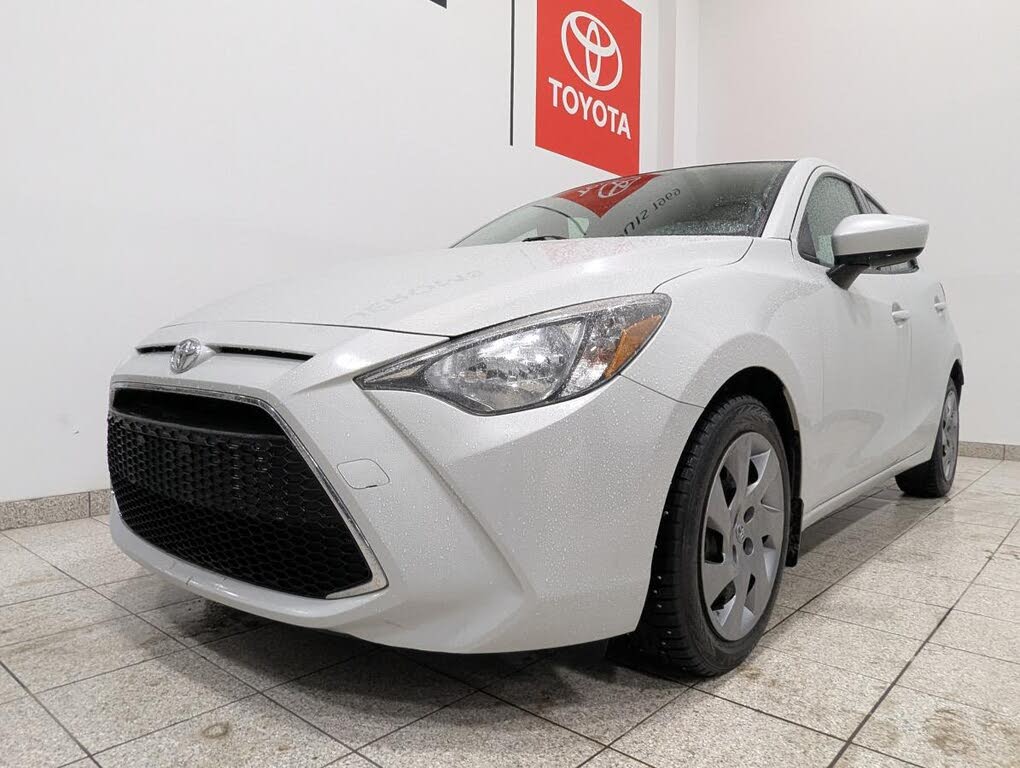 2020 Toyota Yaris LE Hatchback FWD