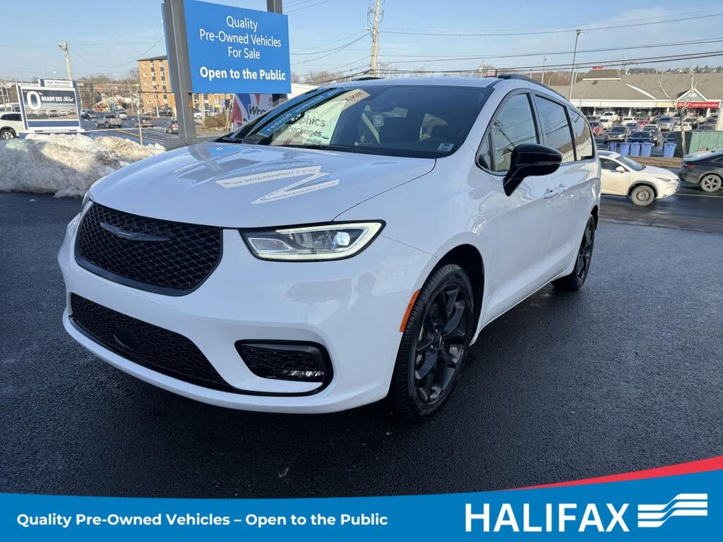 2025 Chrysler Pacifica Limited FWD