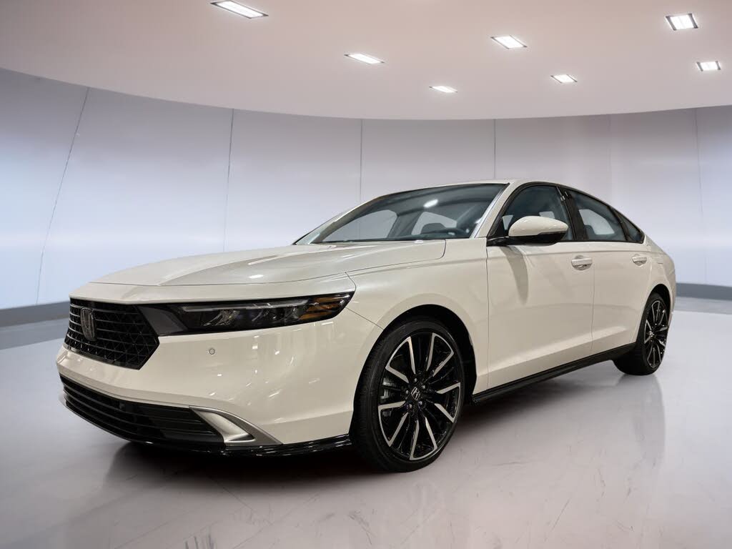 2025 Honda Accord Hybrid Touring FWD