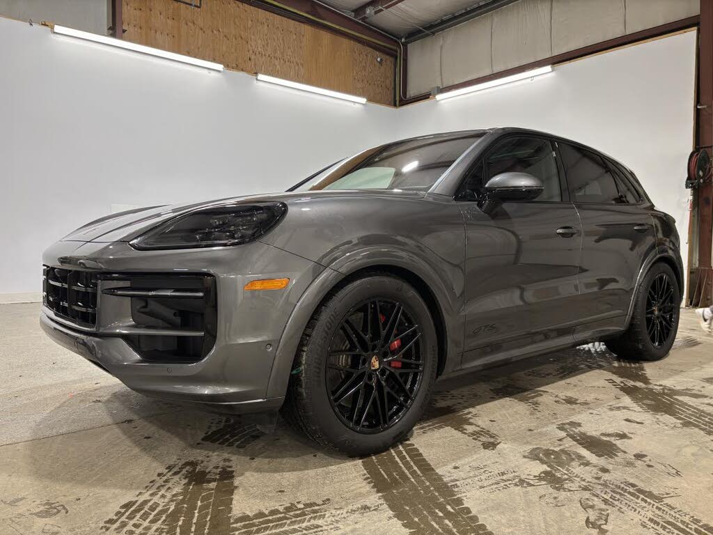 2025 Porsche Cayenne GTS AWD