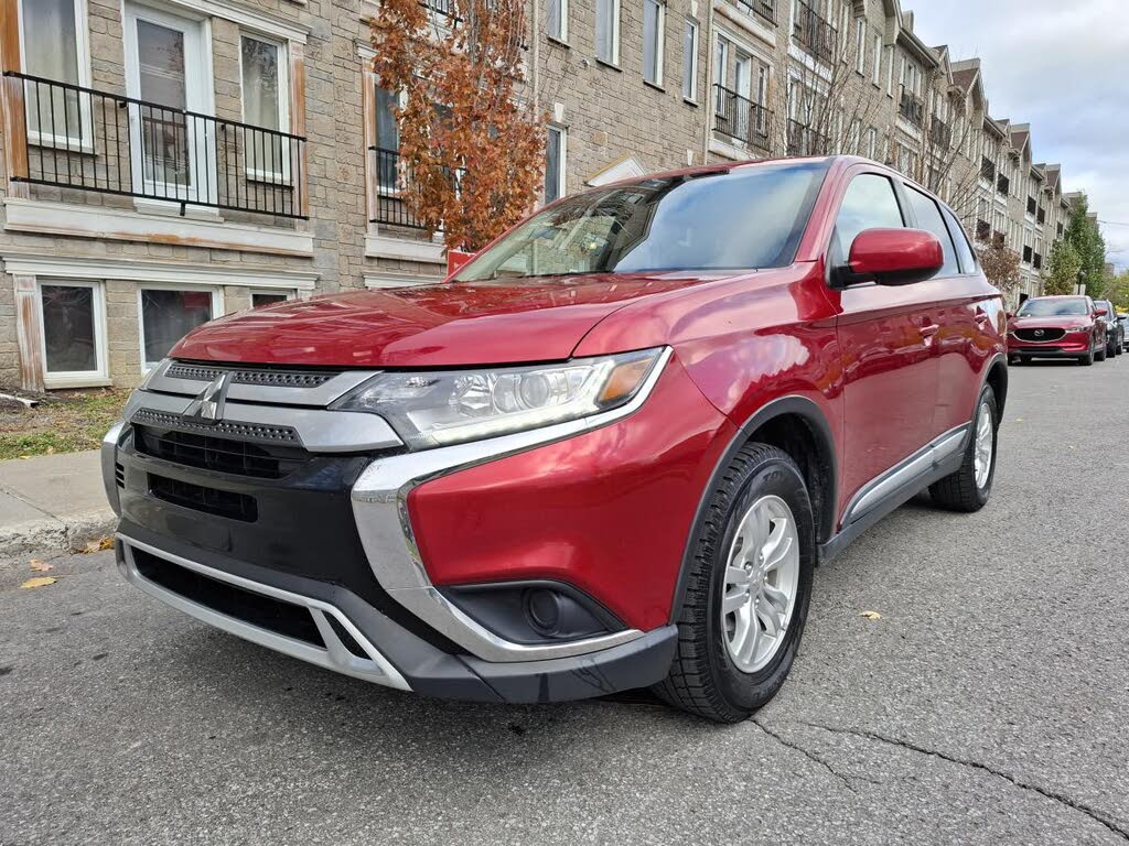 Mitsubishi Outlander ES FWD 2019