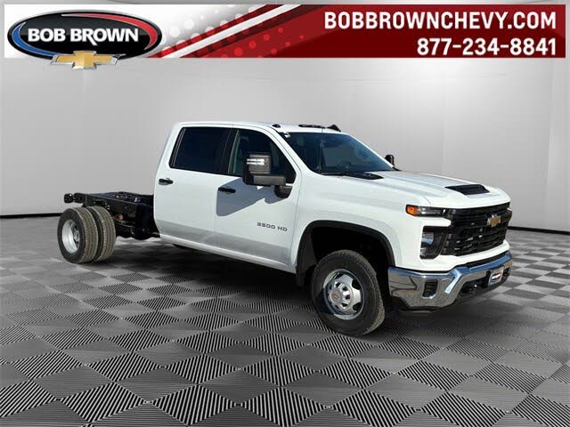 2026 Chevrolet Silverado 3500HD Chassis Work Truck Crew Cab 4WD