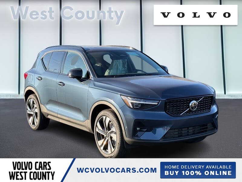 2026 Volvo XC40 B5 Plus AWD