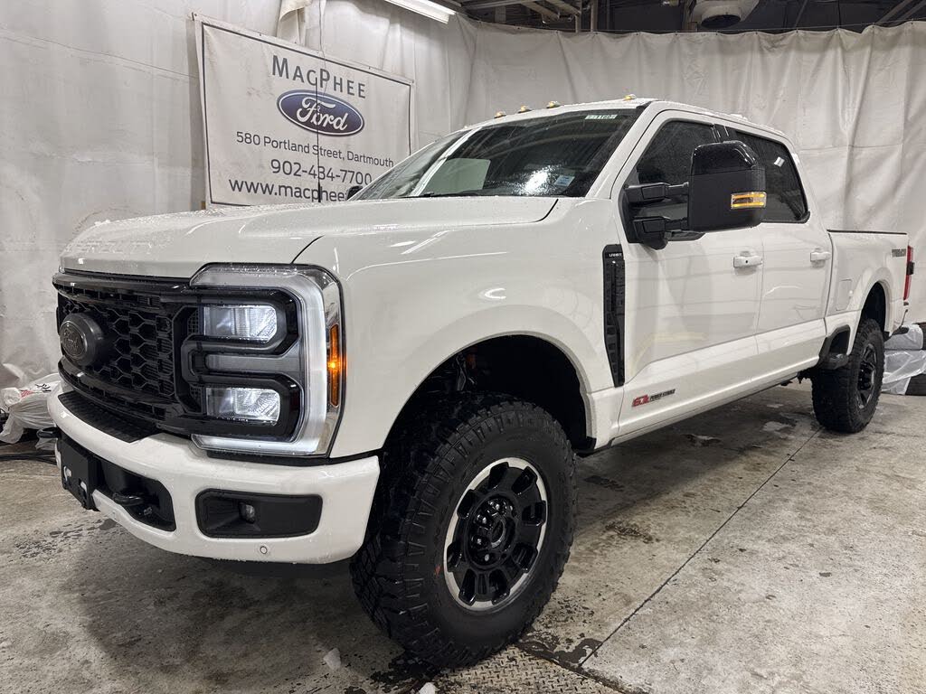 2026 Ford F-250 Super Duty Lariat Crew Cab 4WD