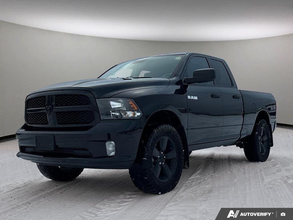 RAM 1500 Classic Express Quad Cab 4WD 2020