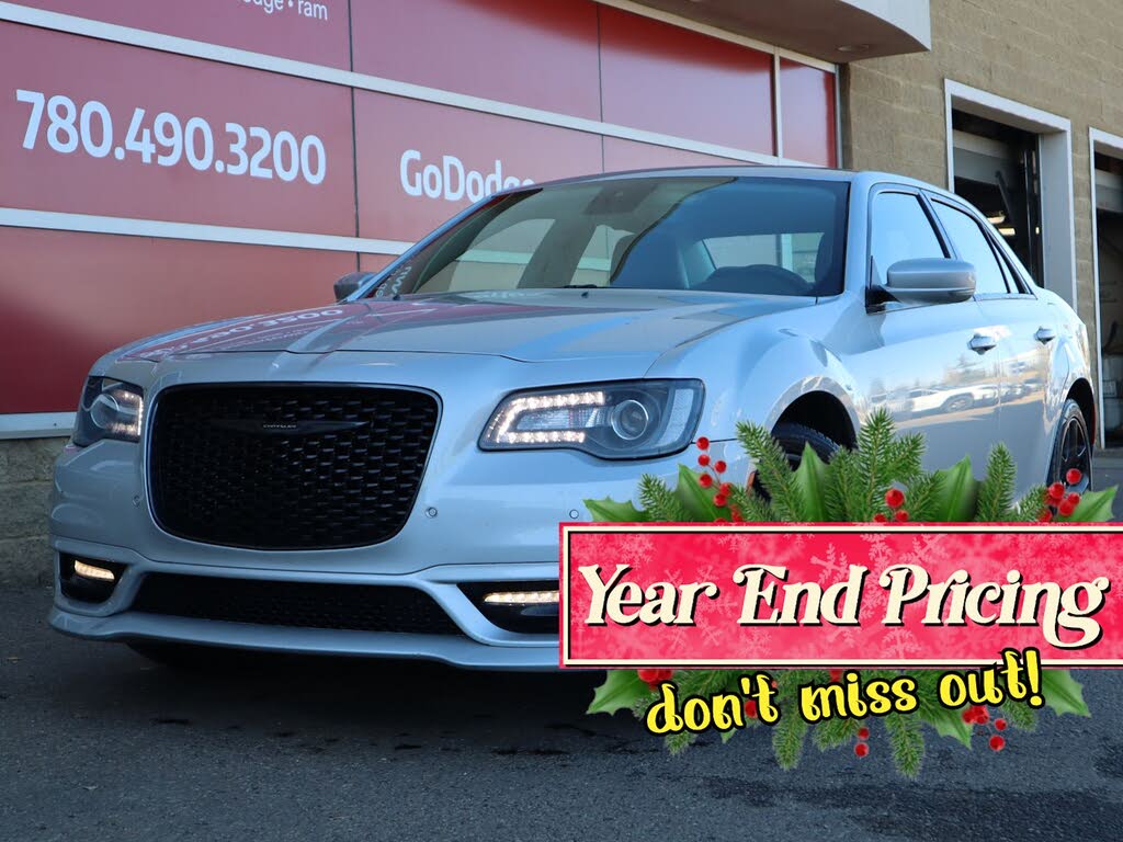 2022 Chrysler 300 Touring L RWD