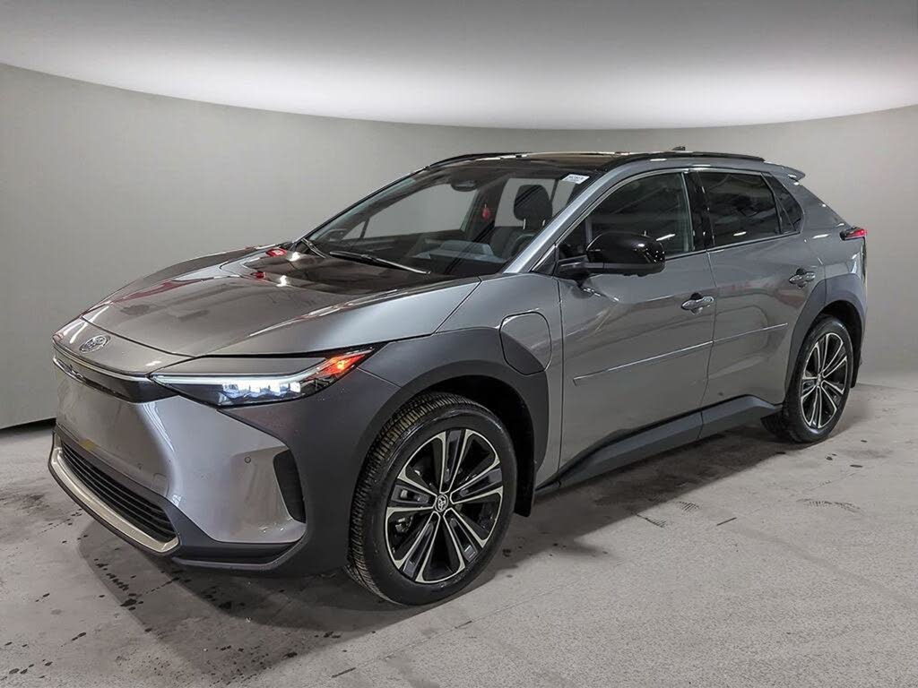 2025 Toyota bZ4X XLE AWD