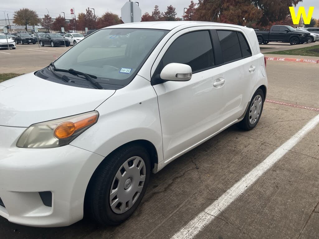 2014 Scion xD Base
