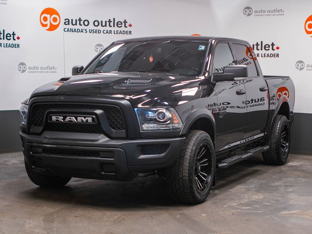 RAM 1500 Classic Warlock Crew Cab 4WD 2022