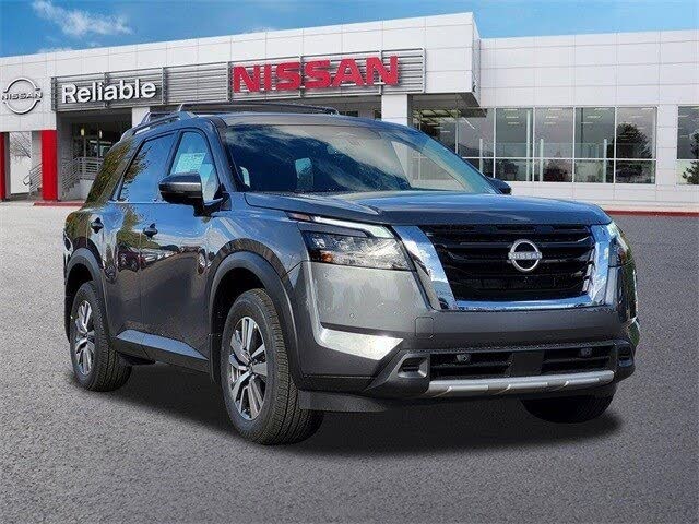 2025 Nissan Pathfinder SL FWD
