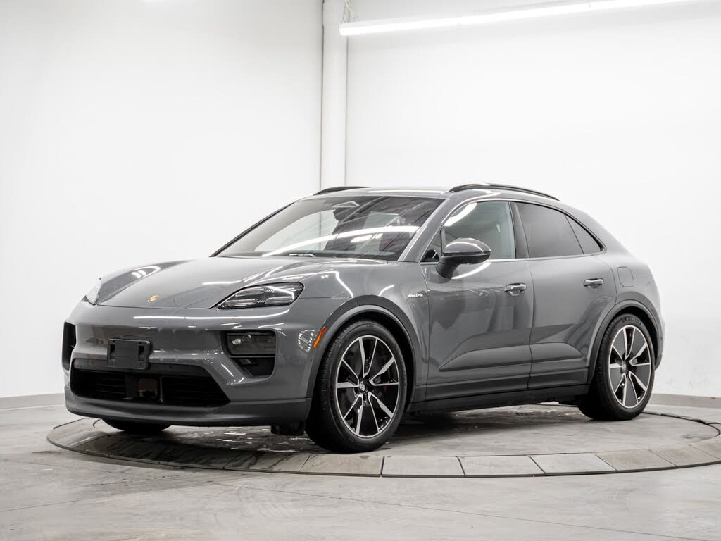 2025 Porsche Macan AWD