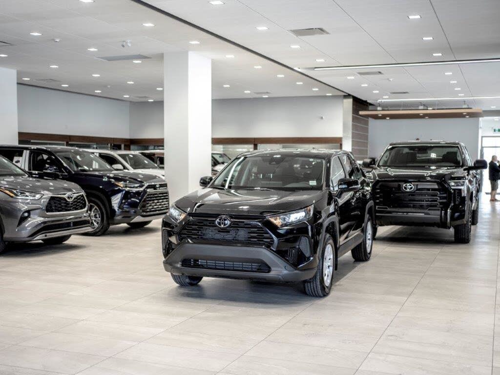 2025 Toyota RAV4 LE AWD