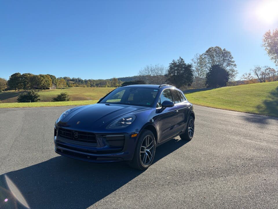 2025 Porsche Macan AWD