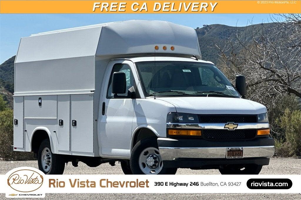 2024 Chevrolet Express Chassis 3500 Cutaway 139