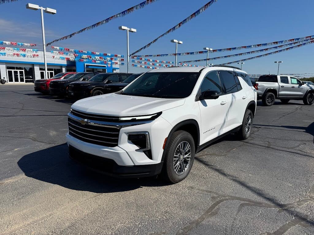 2024 Chevrolet Traverse LT FWD