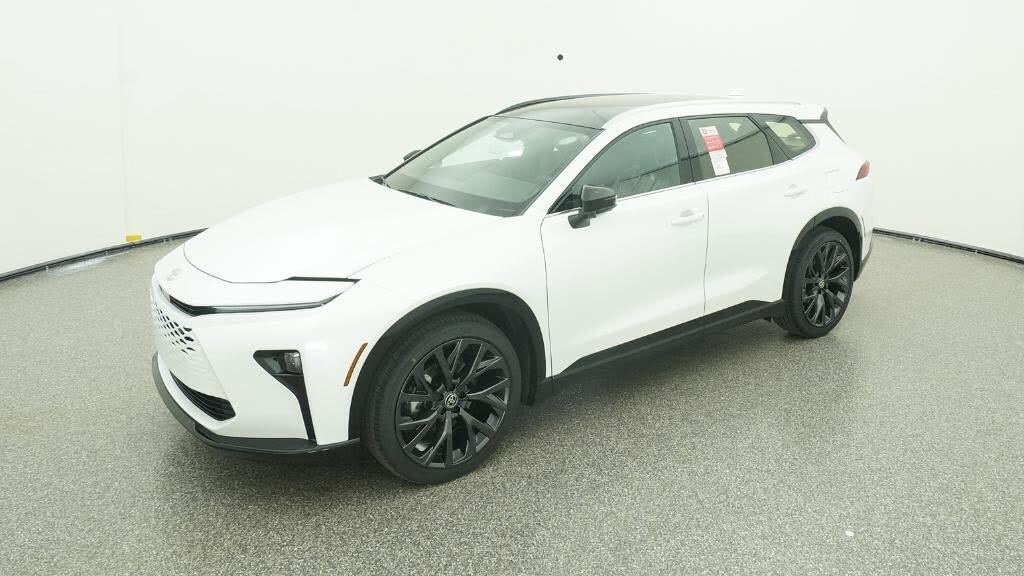 2025 Toyota Crown Signia Limited AWD