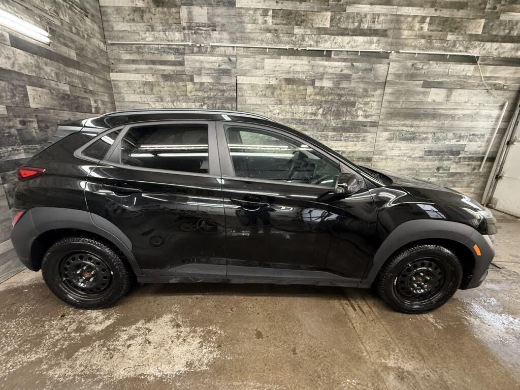 2022 Hyundai Kona Essential FWD