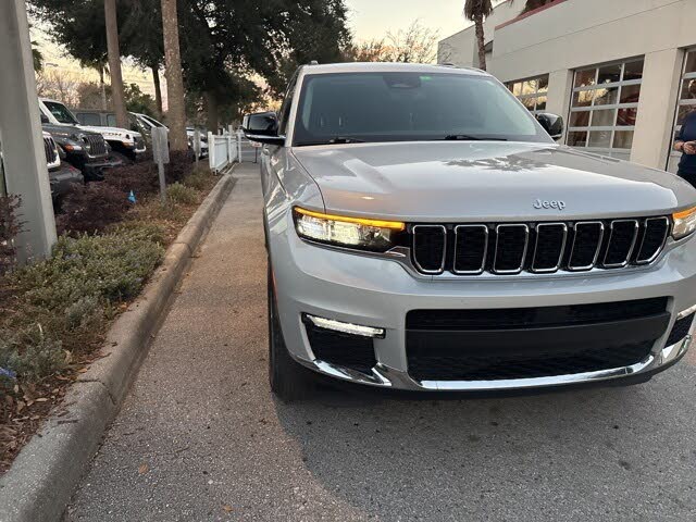 2022 Jeep Grand Cherokee L Limited RWD