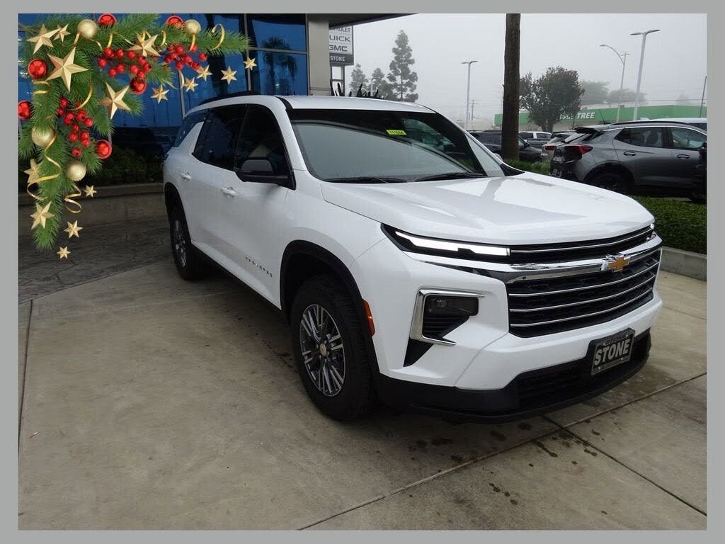 2026 Chevrolet Traverse LT FWD