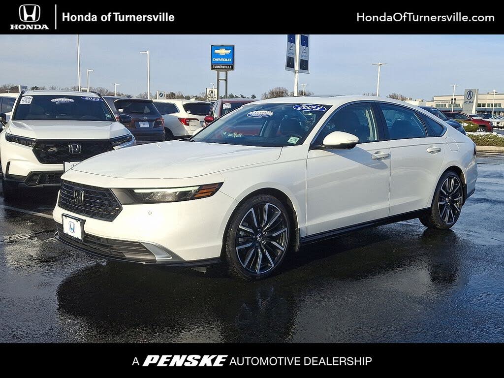 2023 Honda Accord Hybrid Touring FWD