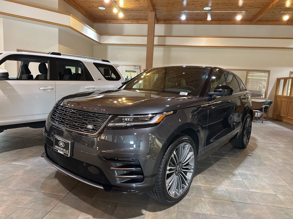 2025 Land Rover Range Rover Velar P400 Dynamic SE AWD