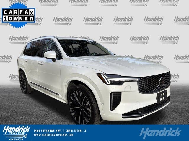 2025 Volvo XC90 B5 Plus Bright Theme 7-Passenger AWD