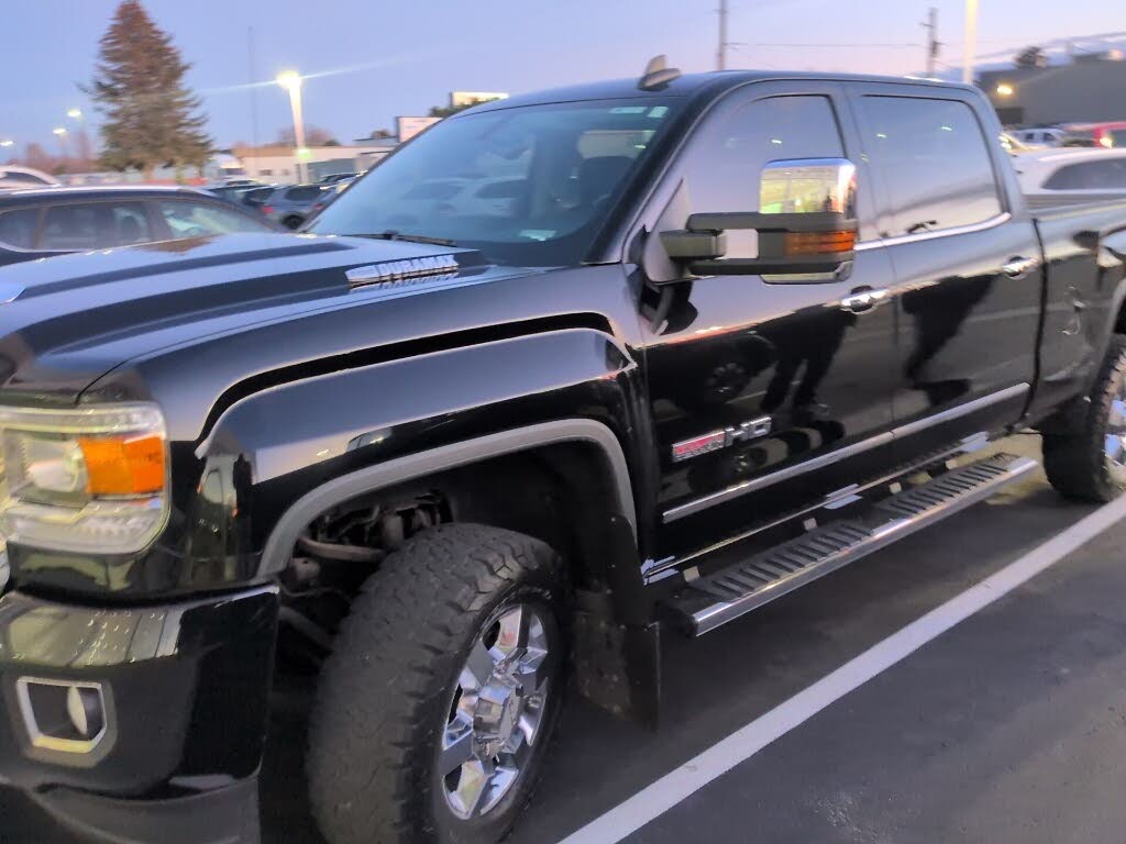 2017 GMC Sierra 3500HD SLT Crew Cab 4WD