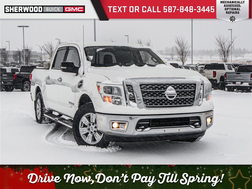 Nissan Titan SV Crew Cab 4WD 2017