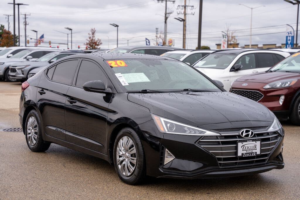 2020 Hyundai Elantra SE FWD