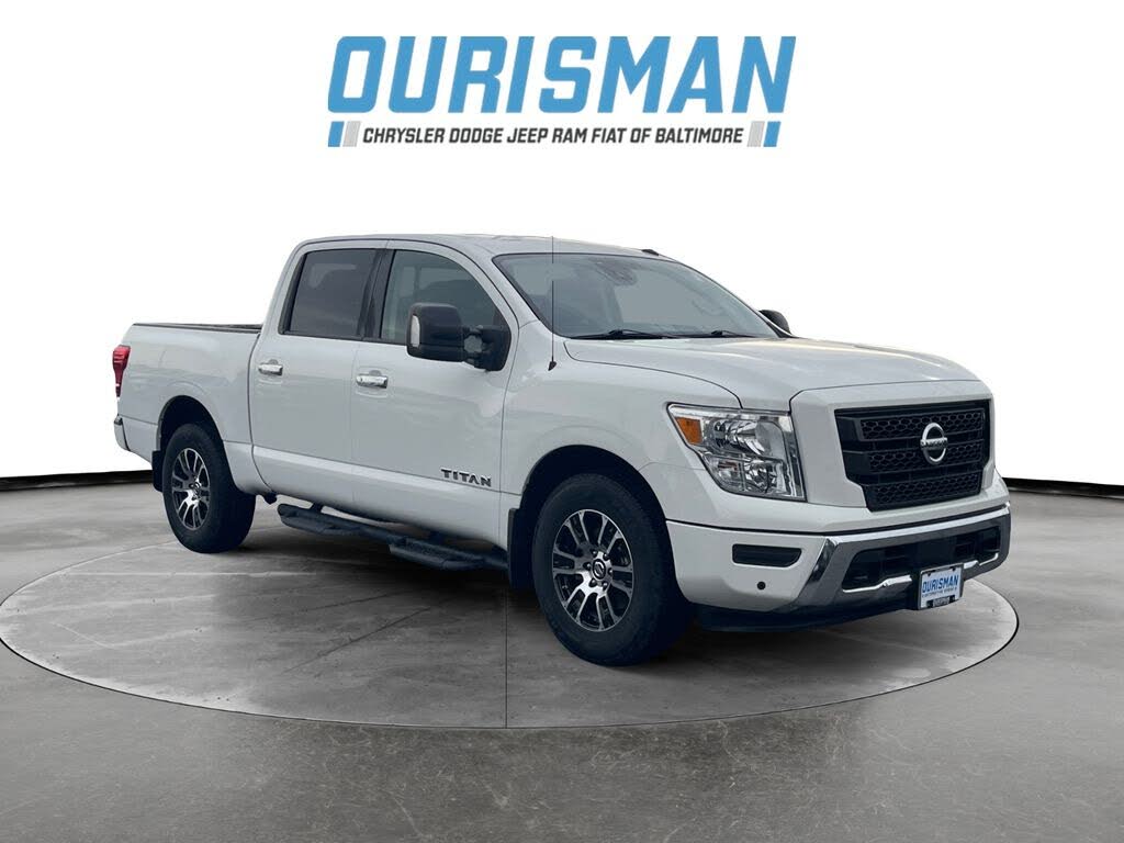 2021 Nissan Titan SV Crew Cab 4WD