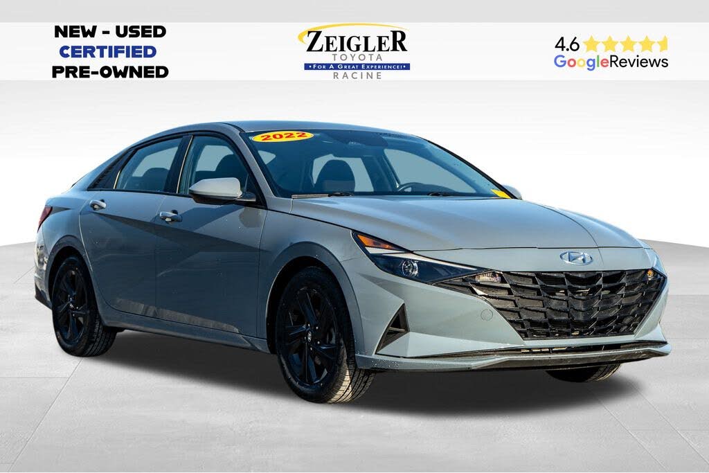 2022 Hyundai Elantra SEL FWD