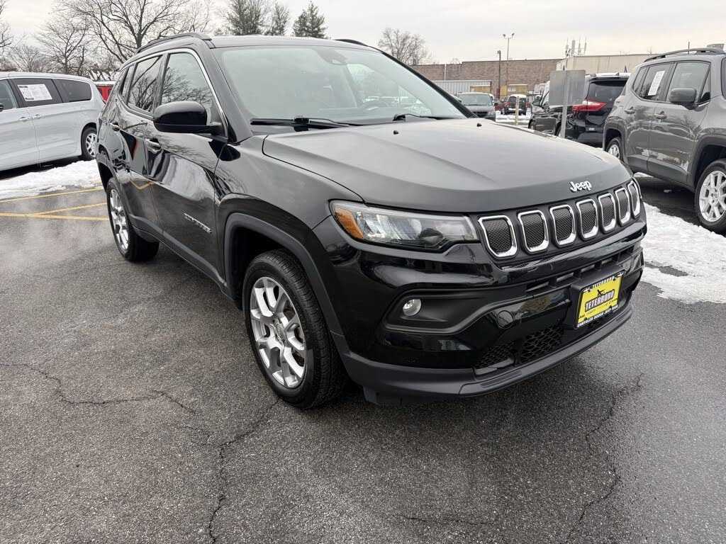 2022 Jeep Compass Latitude Lux 4WD