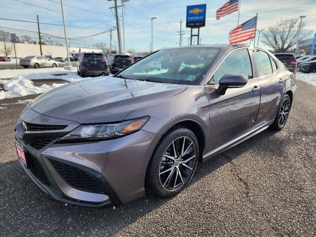 2022 Toyota Camry SE FWD