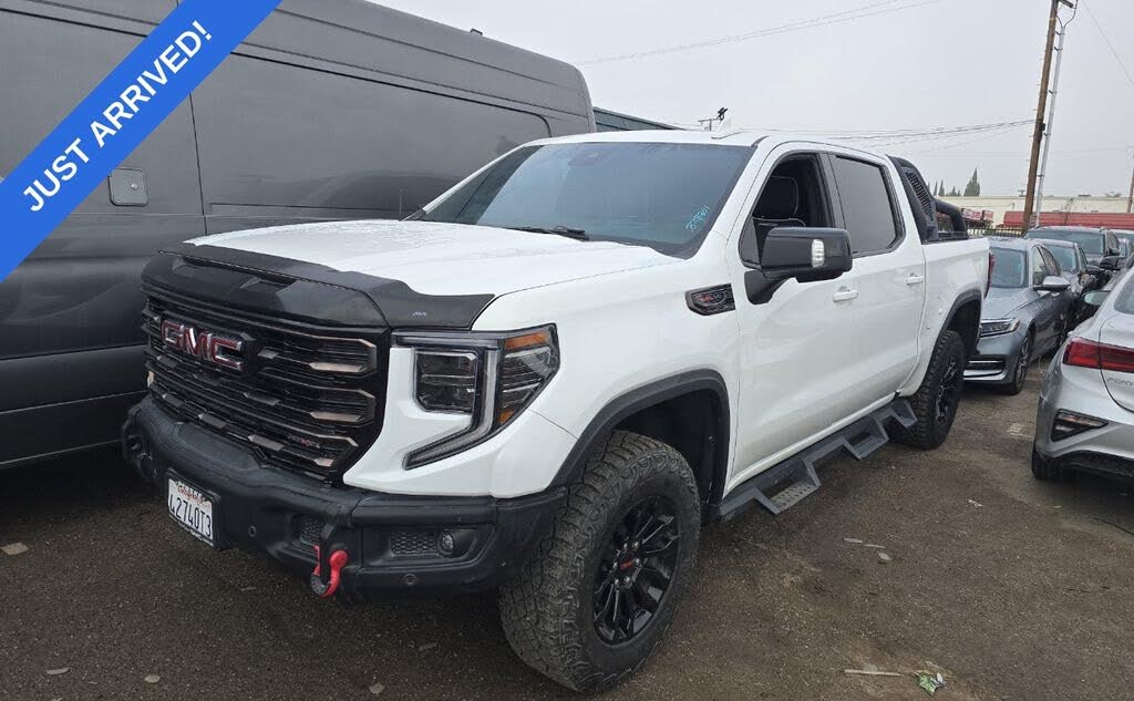 2023 GMC Sierra 1500 AT4X Crew Cab 4WD