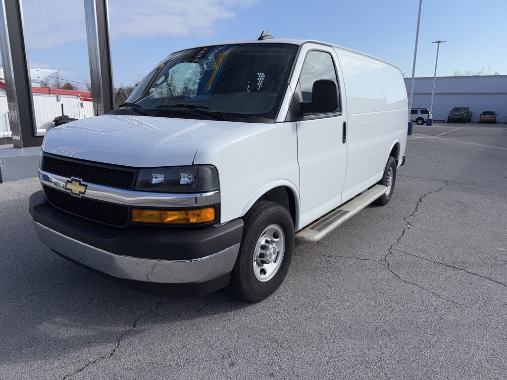 2024 Chevrolet Express Cargo 2500 RWD
