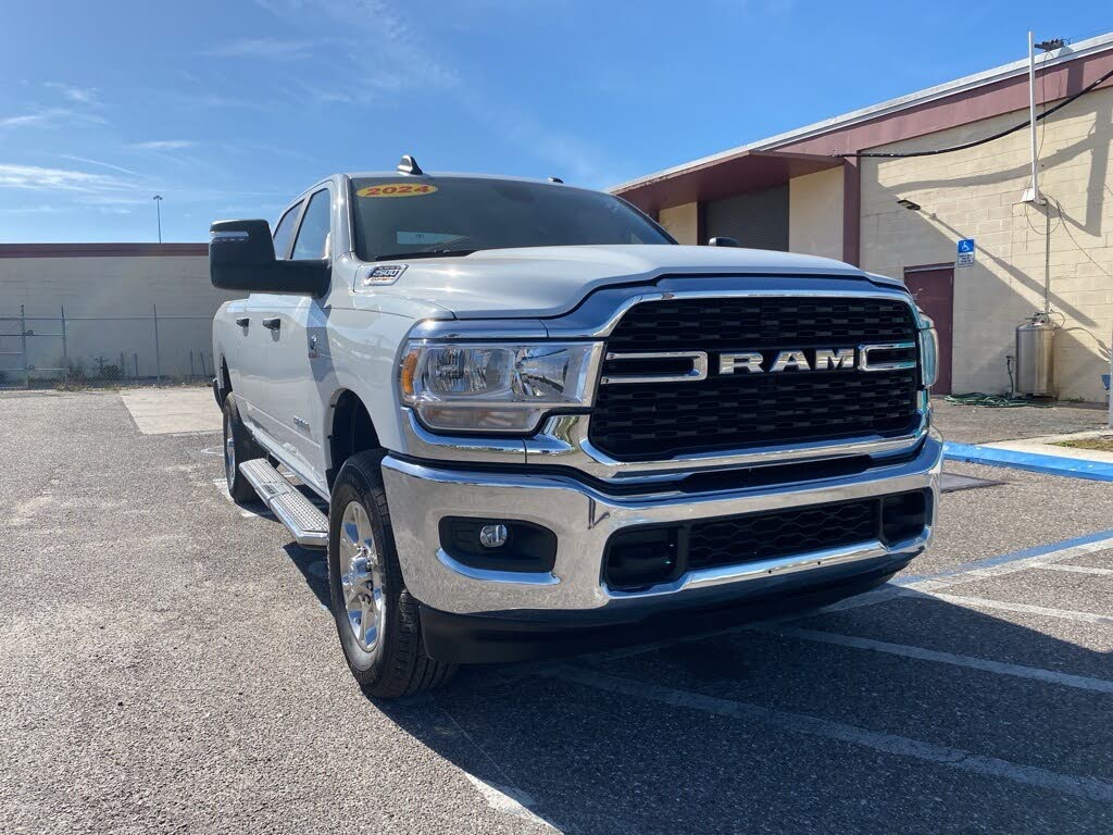 2024 RAM 2500 Big Horn Crew Cab 4WD