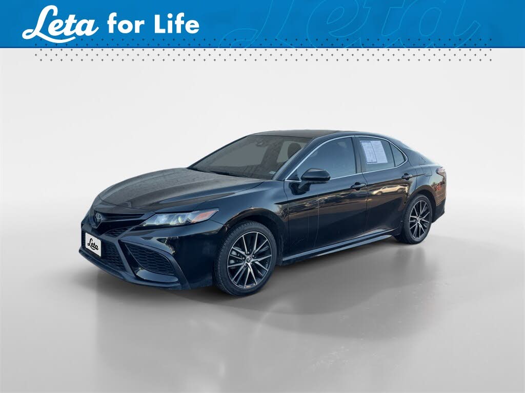 2024 Toyota Camry SE FWD