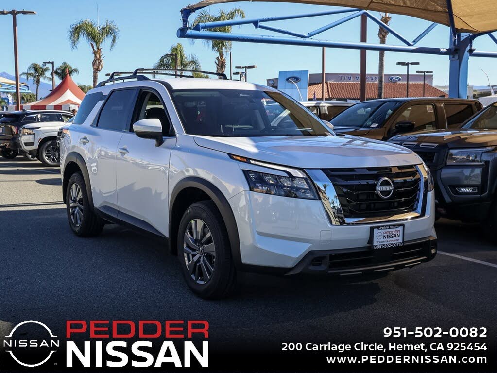 2025 Nissan Pathfinder SV FWD
