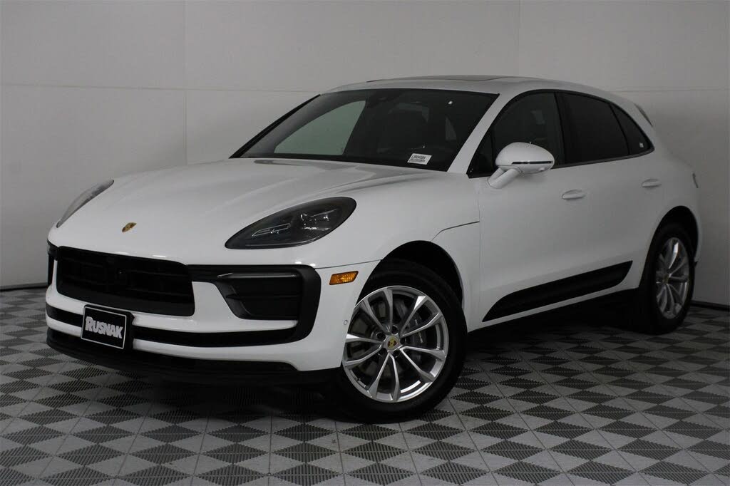 2025 Porsche Macan