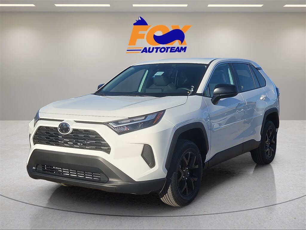 2025 Toyota RAV4 LE FWD