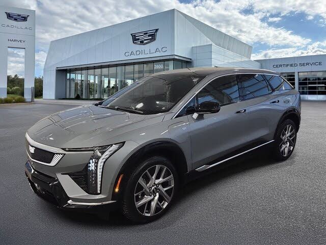 2026 Cadillac OPTIQ Luxury AWD