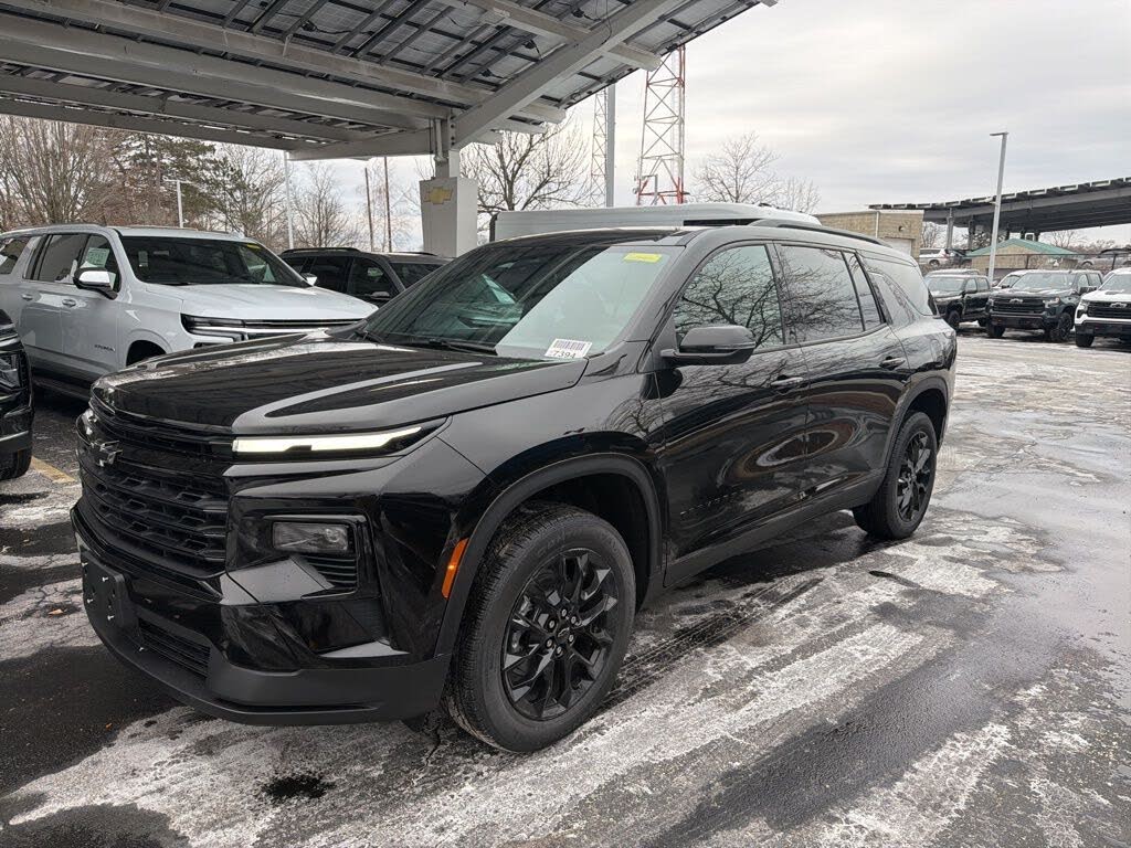 2026 Chevrolet Traverse LT FWD