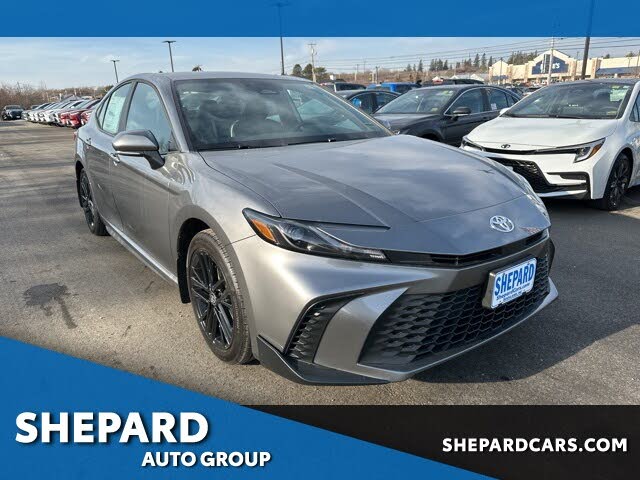 2026 Toyota Camry SE AWD