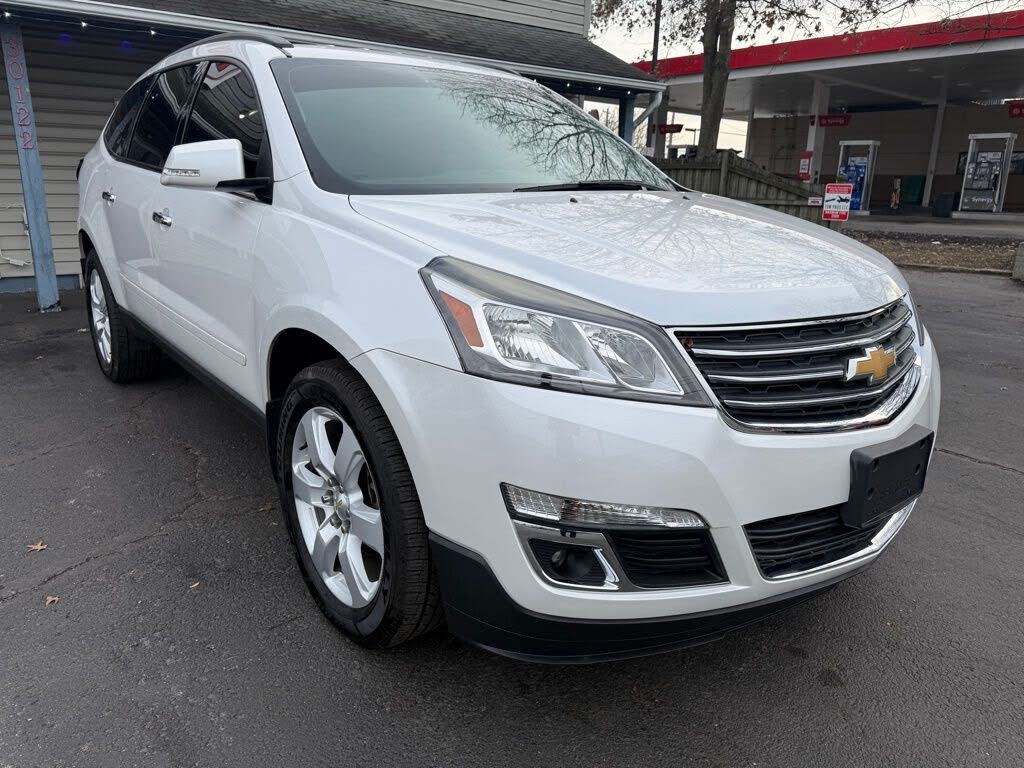 2017 Chevrolet Traverse 1LT FWD