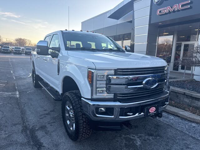 2017 Ford F-350 Super Duty Lariat Crew Cab 4WD