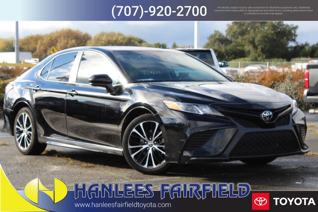 2020 Toyota Camry SE FWD