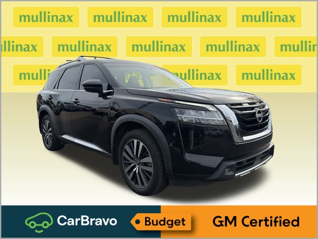 2022 Nissan Pathfinder Platinum FWD