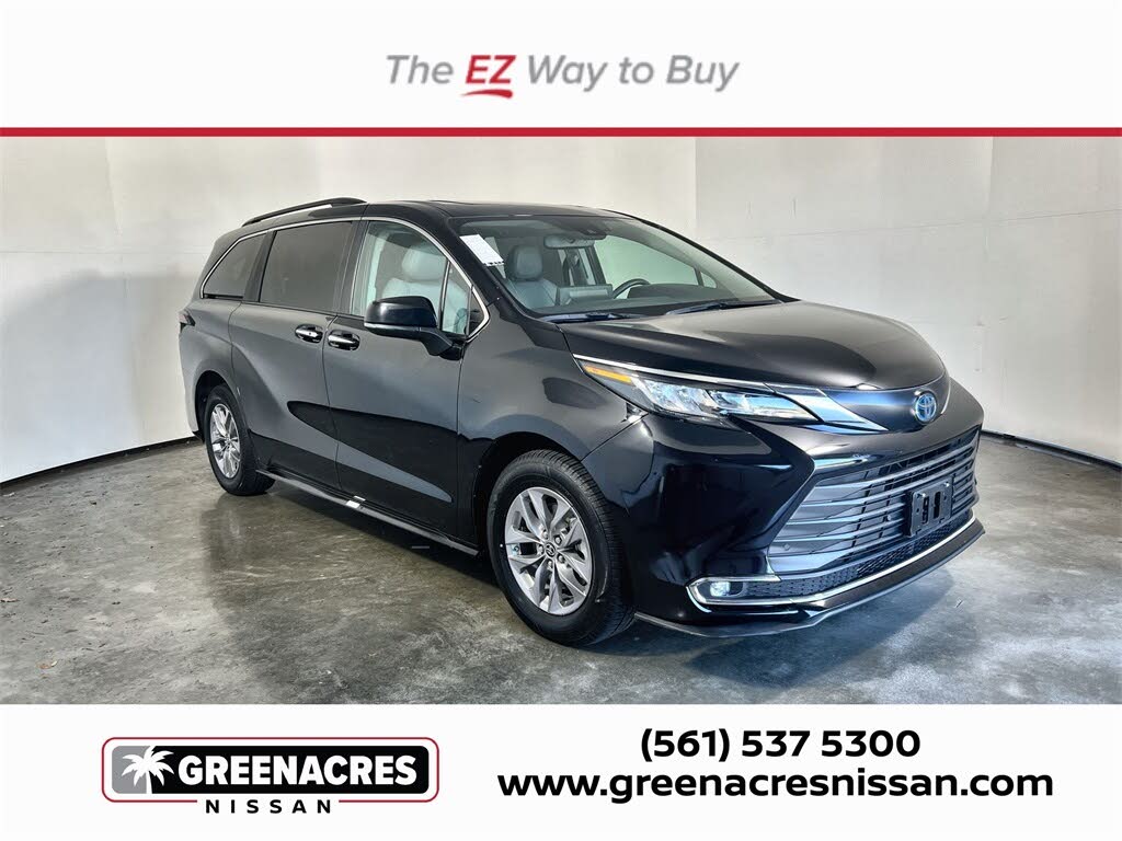 2023 Toyota Sienna XLE 7-Passenger FWD